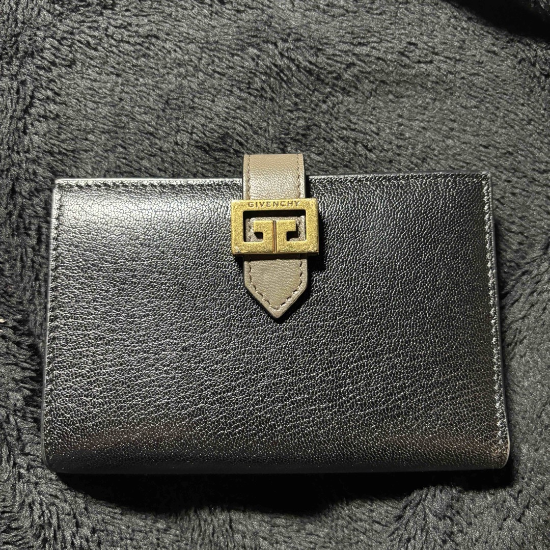 GIVENCHY(ジバンシィ)の【ohagi様専用】GIVENCHY GV3 財布 レディースのファッション小物(財布)の商品写真