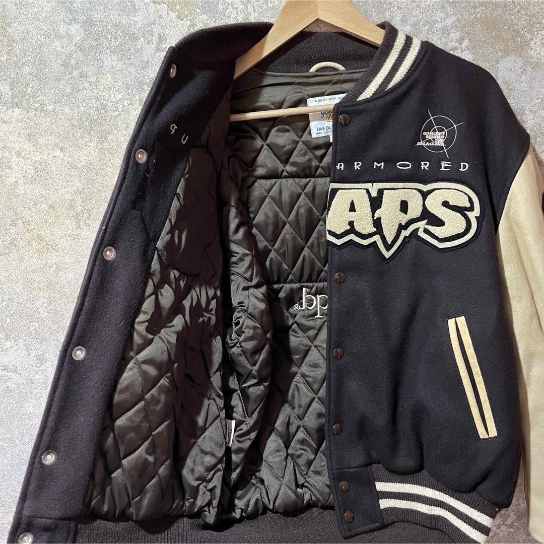 W)taps(ダブルタップス)のWTAPS × Golden Bear 初期 スタジャン 袖レザー ワッペン メンズのジャケット/アウター(スタジャン)の商品写真