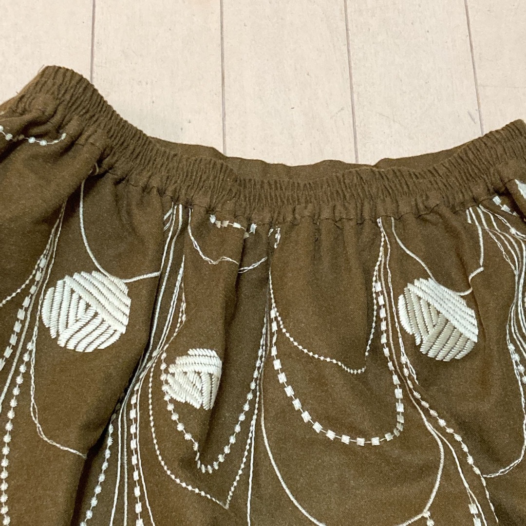 marbleSUD　毛糸玉刺繍フレアロングスカート