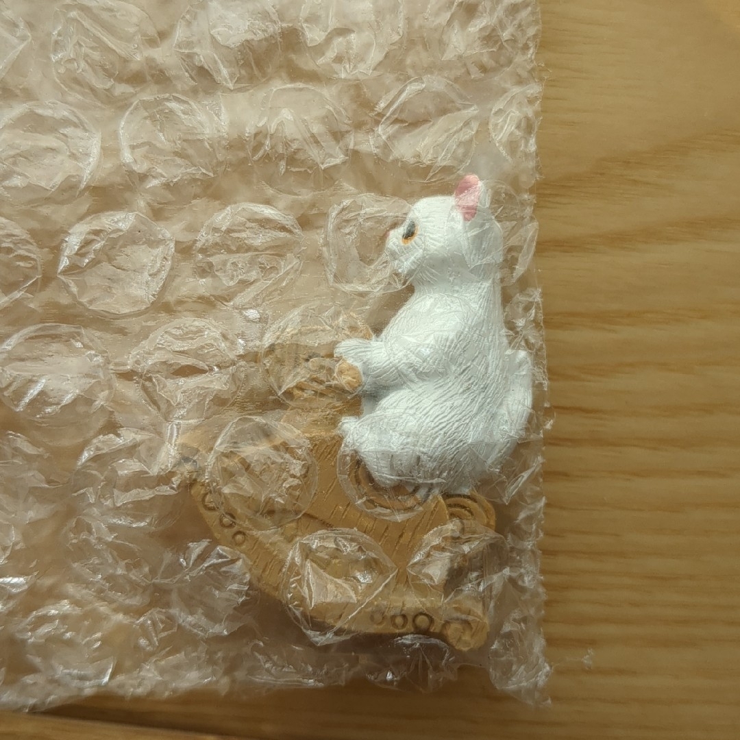 木馬と子猫の物語　白猫 エンタメ/ホビーのフィギュア(その他)の商品写真
