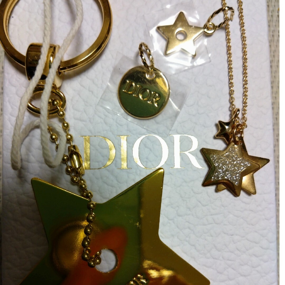 Christian Dior - ディオール、星チャームの通販 by クルテク Christian Dior - ディオール、星チャームの通販 by クルテク