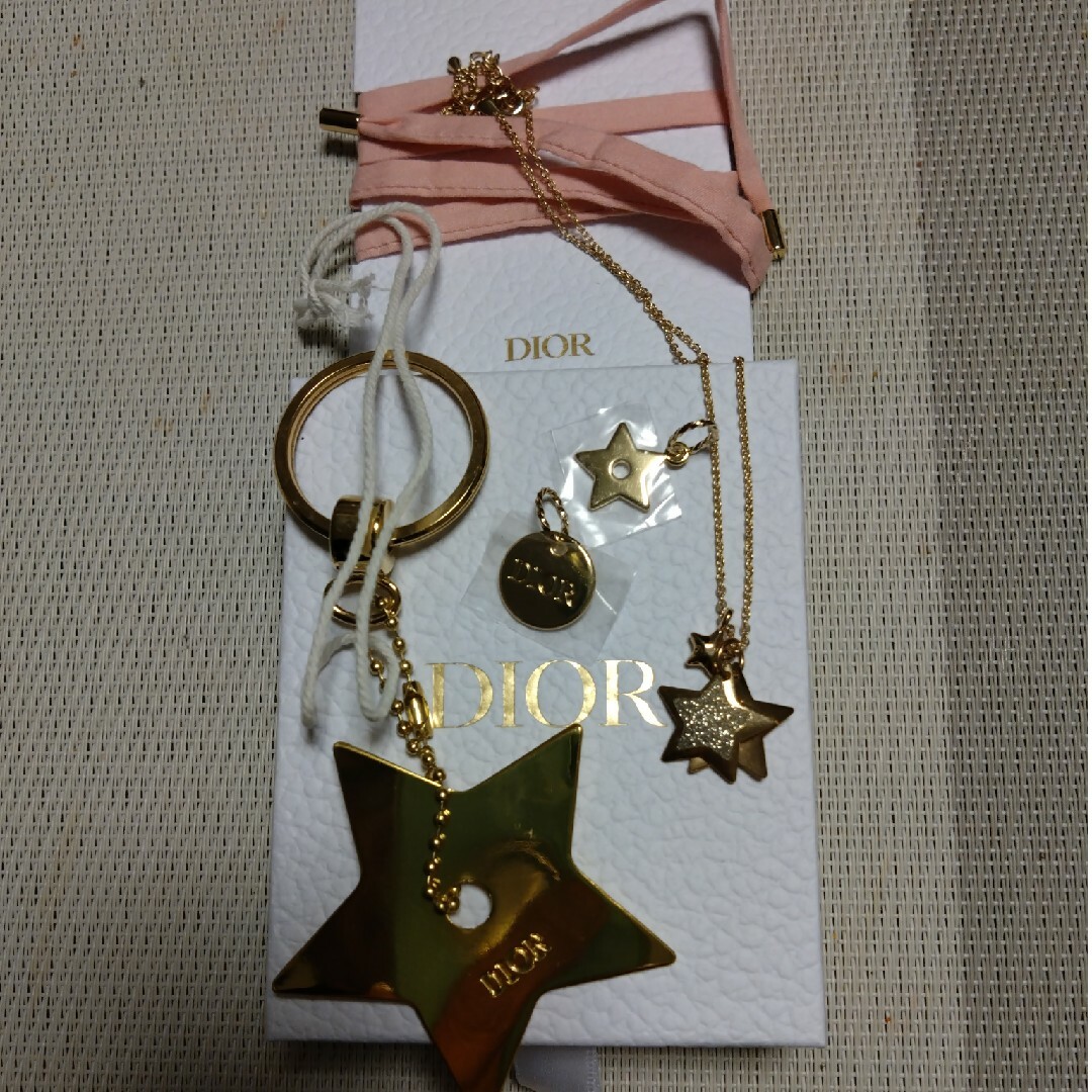 Christian Dior - ディオール、星チャームの通販 by クルテク Christian Dior - ディオール、星チャームの通販 by クルテク