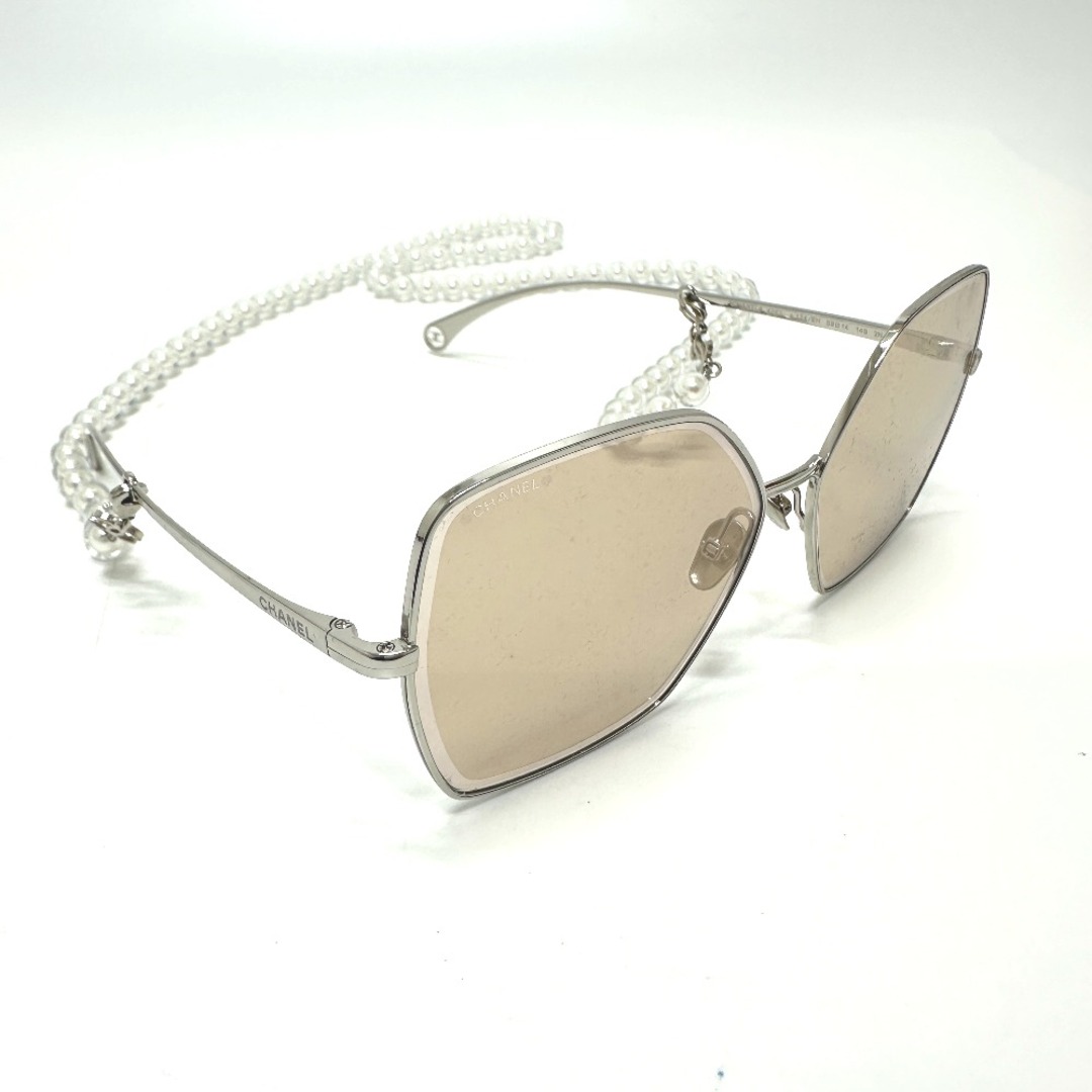 CHANEL - シャネル CHANEL バタフライ パール チェーン サングラス CHANEL - シャネル CHANEL バタフライ パール チェーン サングラス