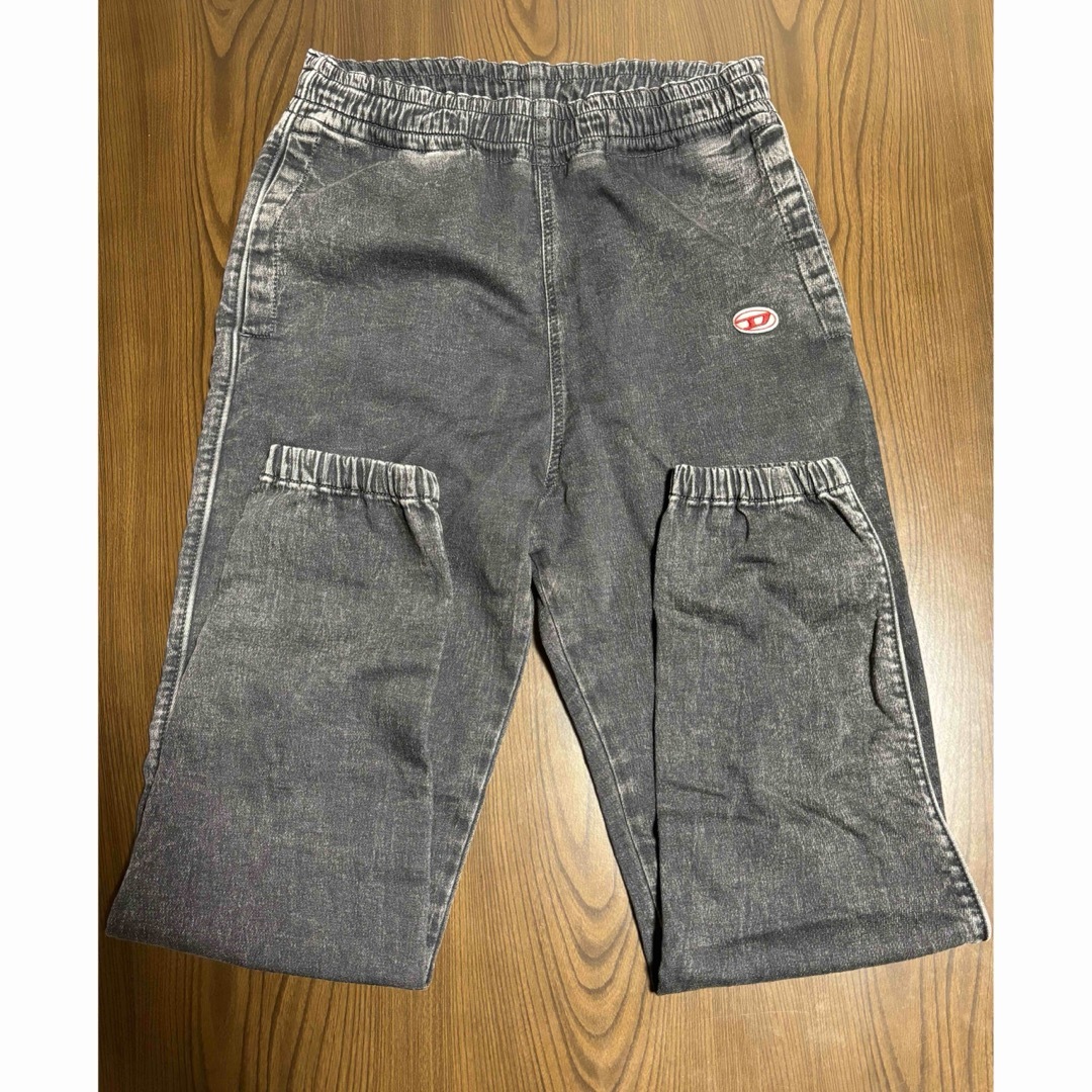 DIESEL(ディーゼル)のディーゼル　Tapered D-Lab Track Denim 069ze メンズのパンツ(デニム/ジーンズ)の商品写真