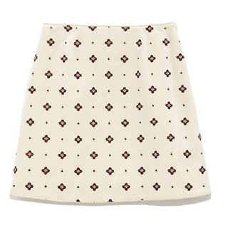 リリーブラウン(Lily Brown)の lily brown  小紋刺繍台形スカート(ミニスカート)