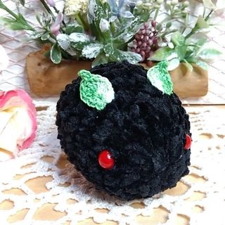 雪うさぎ(黒ver.)   ふわもこあみぐるみ ハンドメイド(あみぐるみ)