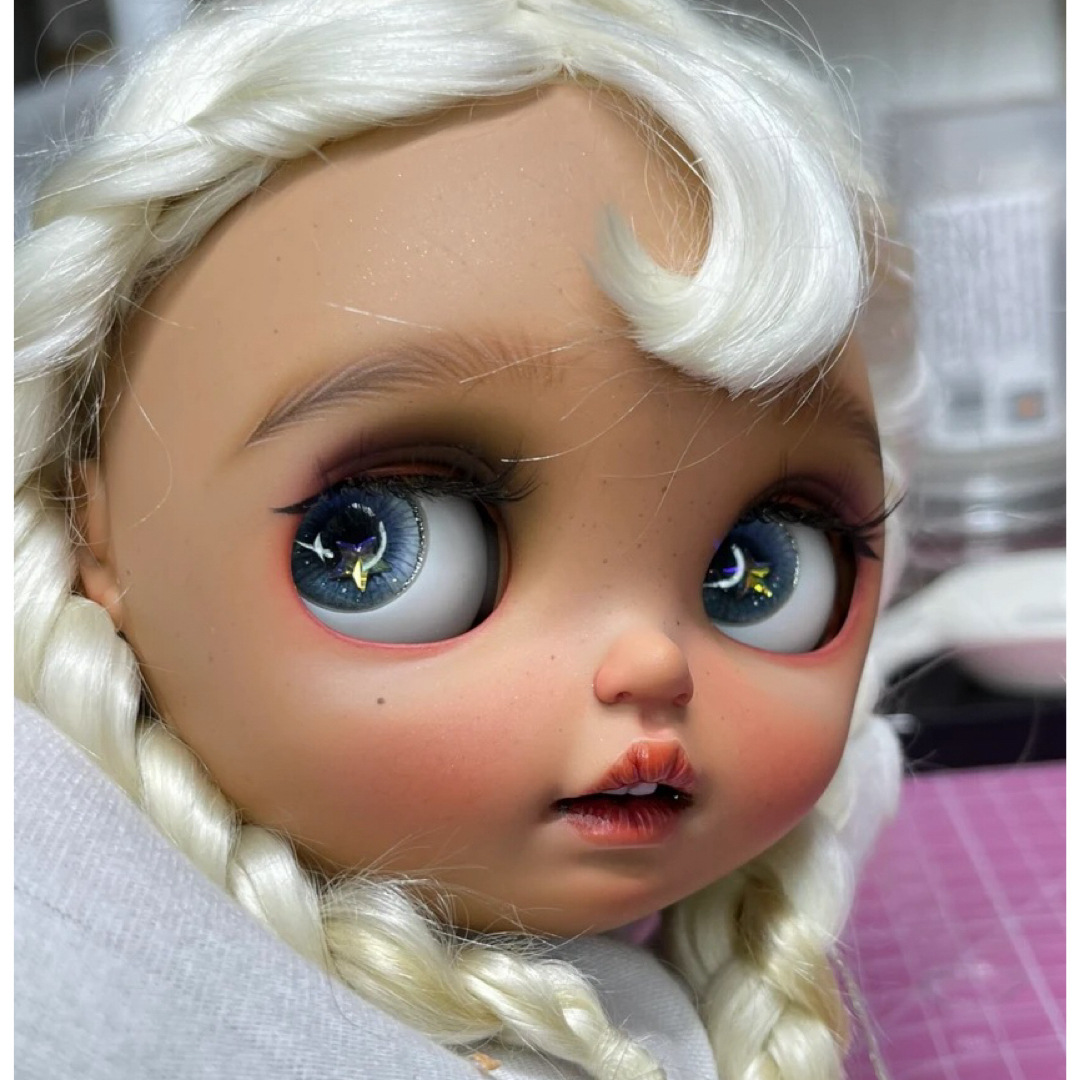 カスタムブライス 海外作家様 美人さん 小麦肌 タン モカ きれい 彼岸花 カスタムブライス 海外作家様 美人さん 小麦肌 タン モカ きれい 彼岸花