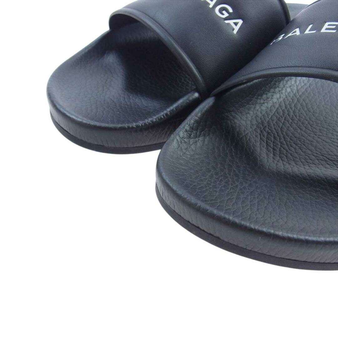 Balenciaga(バレンシアガ)のBALENCIAGA バレンシアガ サンダル 500573 ロゴ フラット プール サンダル ブラック系 39【中古】 メンズの靴/シューズ(サンダル)の商品写真