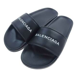 バレンシアガ(Balenciaga)のBALENCIAGA バレンシアガ サンダル 500573 ロゴ フラット プール サンダル ブラック系 39【中古】(サンダル)
