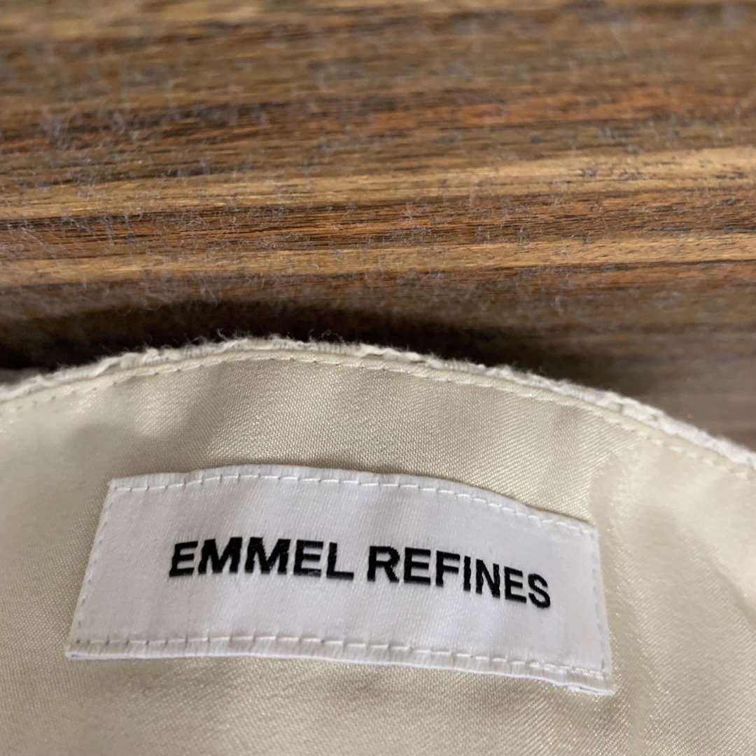 EMMEL REFINES(エメルリファインズ)のエメルリファインズ ロングスカート Mサイズ 白 ホワイト レース レディースのスカート(ロングスカート)の商品写真