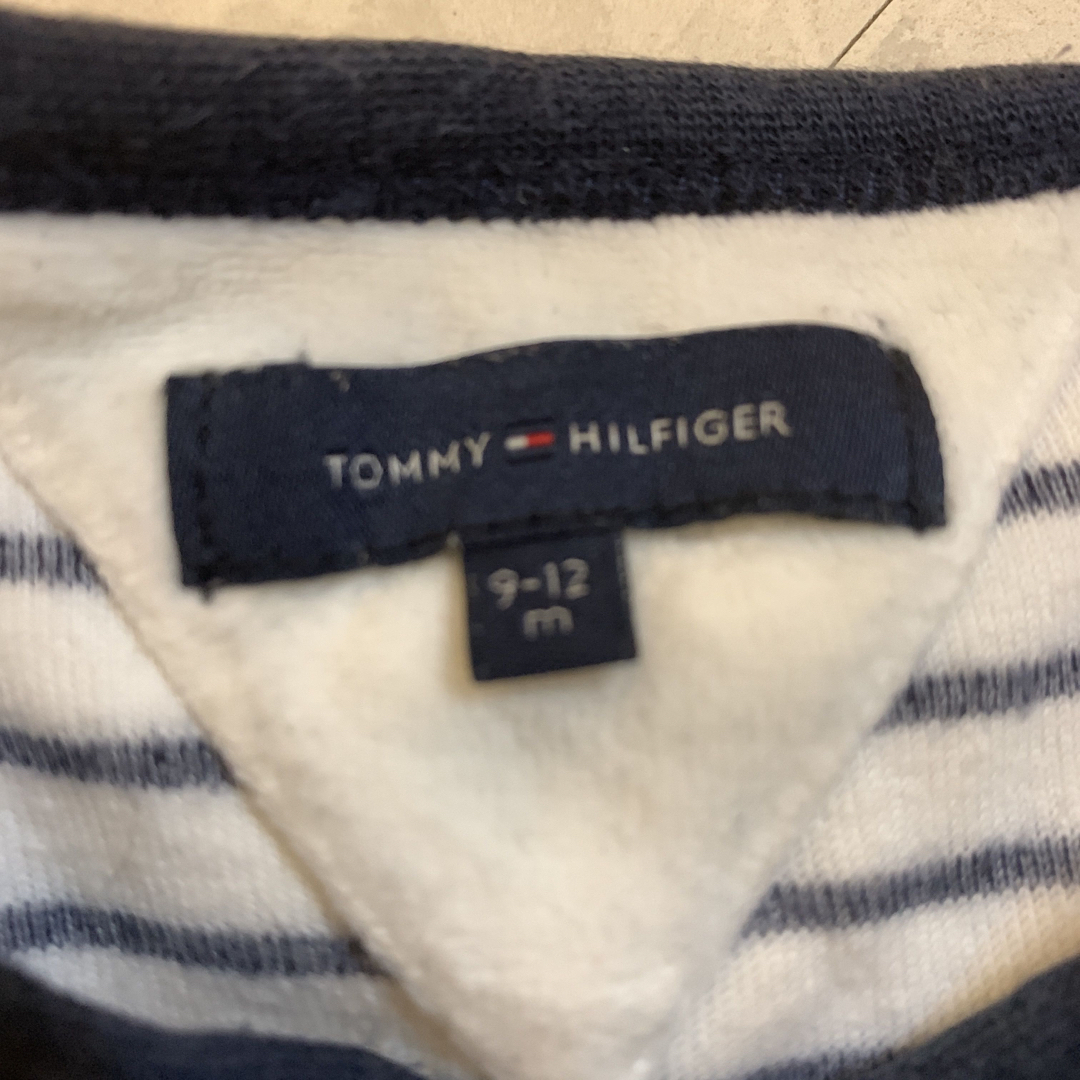 TOMMY HILFIGER(トミーヒルフィガー)のTOMMY HILFIGER カバーオール　9-12m キッズ/ベビー/マタニティのベビー服(~85cm)(カバーオール)の商品写真