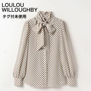 ルルウィルビー(LOULOU WILLOUGHBY)の【タグ付未使用】ルルウィルビー　ドットフリルボウタイブラウス(シャツ/ブラウス(長袖/七分))