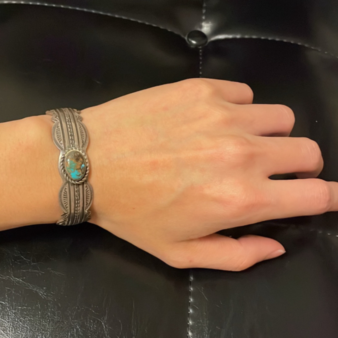 INDIAN JEWELRY(インディアンジュエリー)のNavajo ナバホ Geneva Ramone ターコイズマウンテン メンズのアクセサリー(バングル/リストバンド)の商品写真