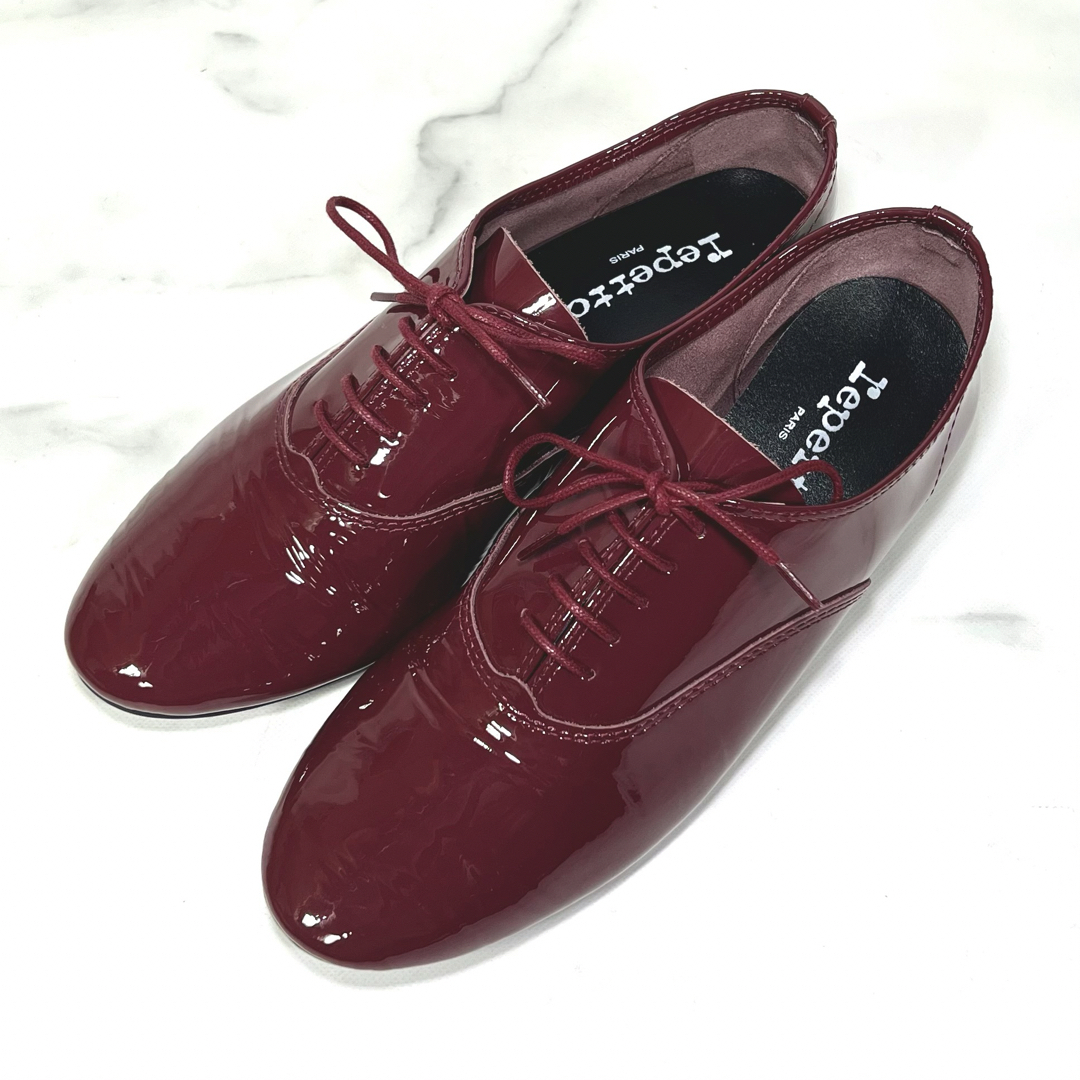 38240cmヒールの高さ【ほぼ新品】repetto レースアップ エナメル ローファー 赤 24.0