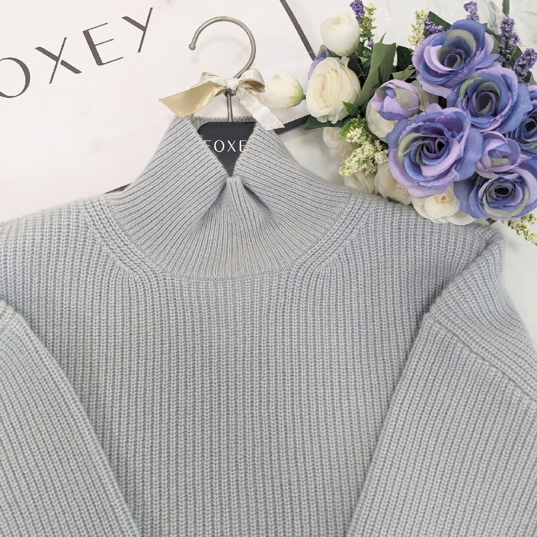 FOXEY(フォクシー)のFOXEY " Cashmere dream"38ブルー系カシミヤ10 0% レディースのトップス(ニット/セーター)の商品写真