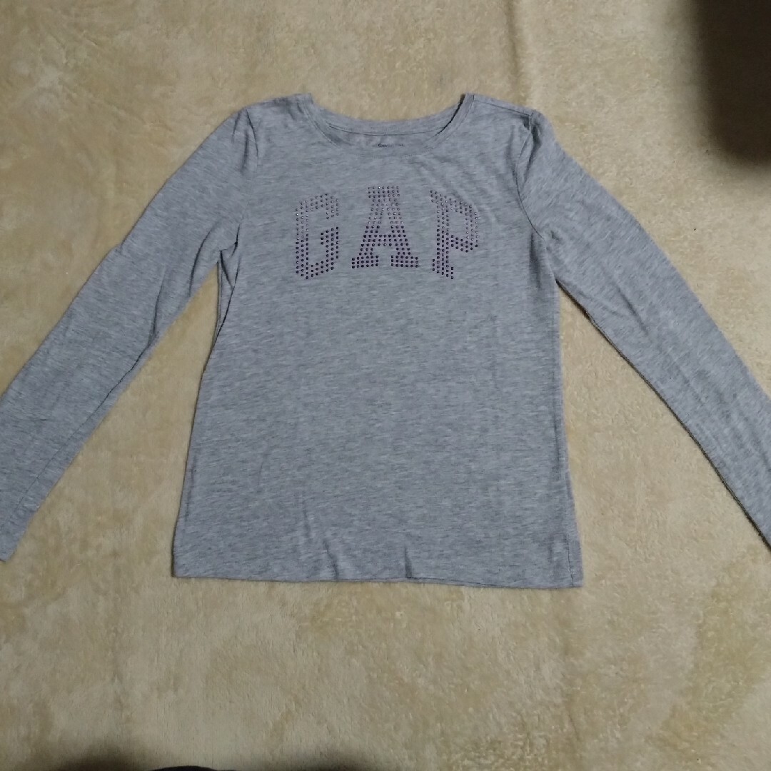 GAP Kids(ギャップキッズ)のGAPKids140センチ キッズ/ベビー/マタニティのキッズ服女の子用(90cm~)(Tシャツ/カットソー)の商品写真