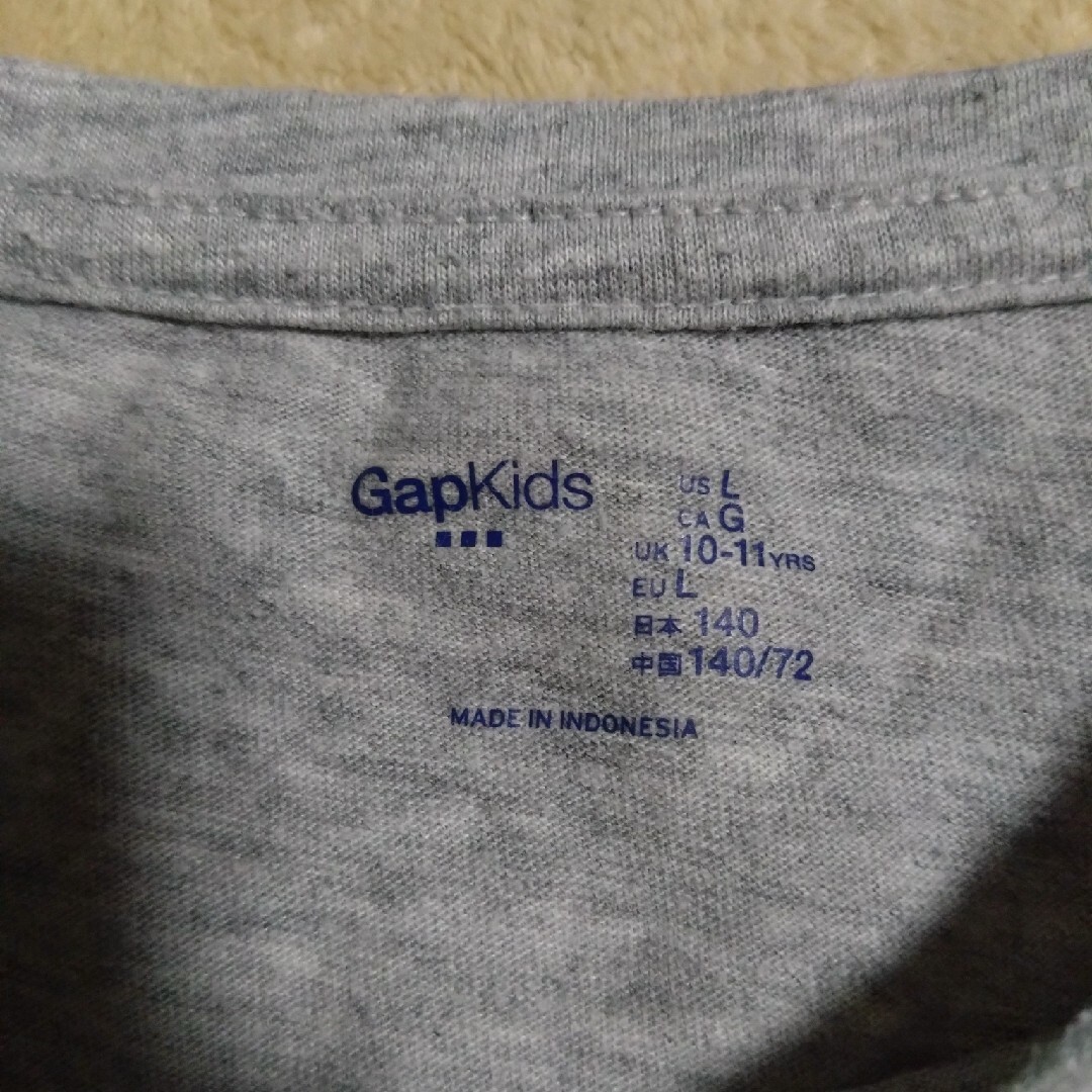 GAP Kids(ギャップキッズ)のGAPKids140センチ キッズ/ベビー/マタニティのキッズ服女の子用(90cm~)(Tシャツ/カットソー)の商品写真