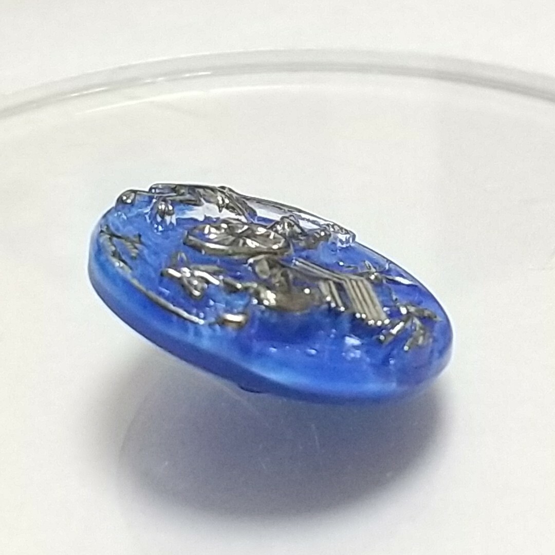 貴重❗️ チェコガラスボタン おとぎ話 カエル シルバー ブルー ハンドメイドの素材/材料(各種パーツ)の商品写真