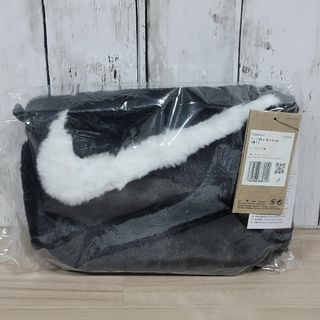 ナイキ(NIKE)の最終値下げ NIKE ナイキ フェイクファーボディバッグ(ボディバッグ/ウエストポーチ)