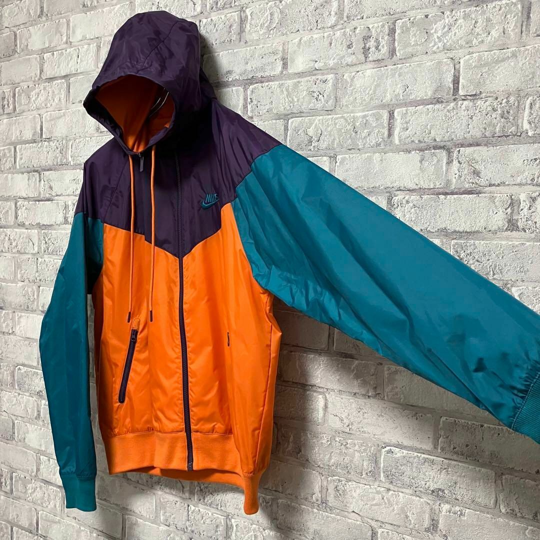 NIKE - 【NIKE】ナイキ ナイロンジャンバー 長袖 お洒落 美品の NIKE - 【NIKE】ナイキ ナイロンジャンバー 長袖 お洒落 美品の