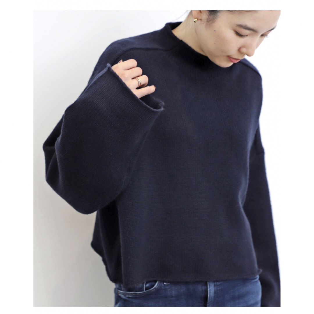 L'Appartement DEUXIEME CLASSE(アパルトモンドゥーズィエムクラス)のアパルトモン　今季　美品　Short Knit Pullover ネイビー レディースのトップス(ニット/セーター)の商品写真