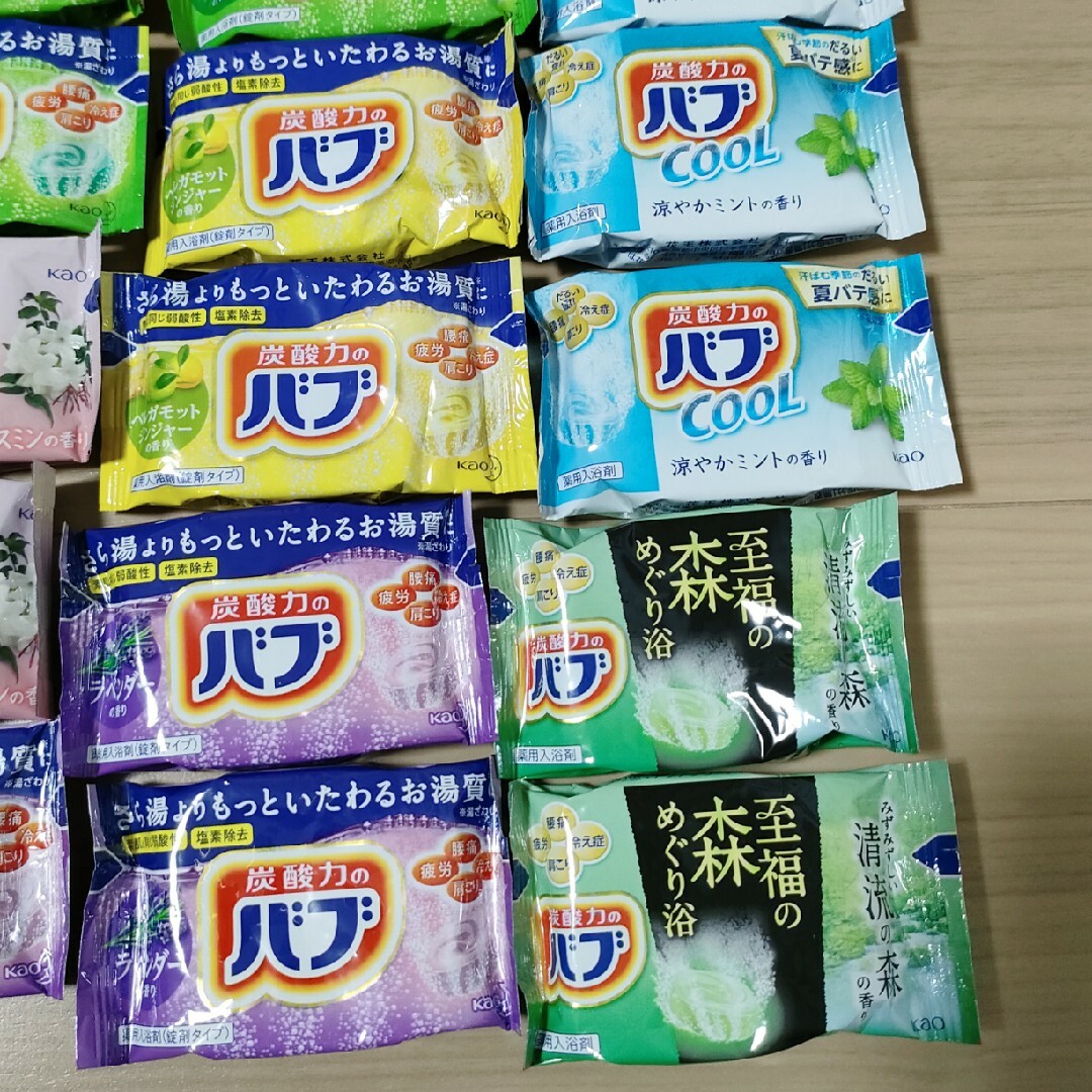 花王(カオウ)のAko様専用【40個セット④】13種類☆炭酸力のバブ 発泡入浴剤 コスメ/美容のボディケア(入浴剤/バスソルト)の商品写真