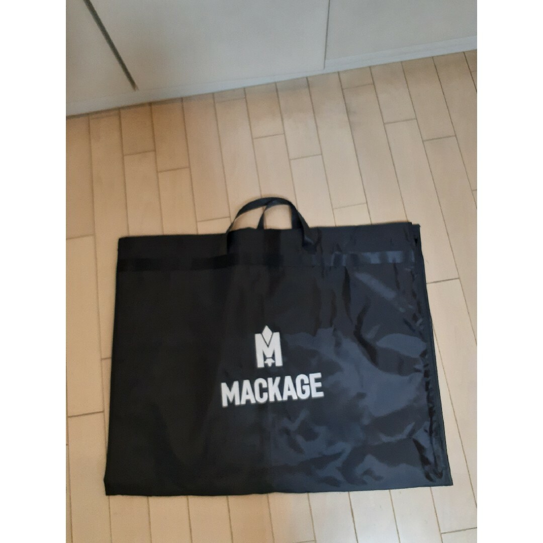 Mackage(マッカージュ)のお値下げ‼️‼️　新品‼️　MACKAGE　ボアダウン　XXs(普段M~Lの方) レディースのジャケット/アウター(ダウンジャケット)の商品写真