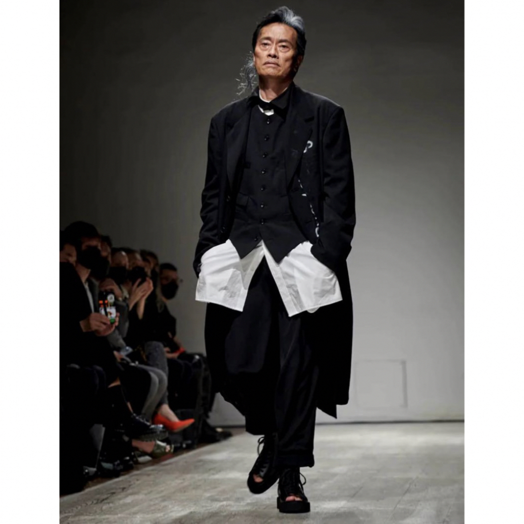 Yohji Yamamoto POUR HOMME(ヨウジヤマモトプールオム)のYohji Yamamoto   pour homme アシンメトリーシャツ メンズのトップス(シャツ)の商品写真