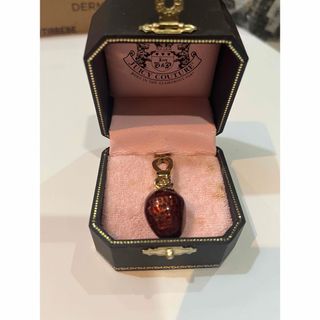 ジューシークチュール(Juicy Couture)のJUICY COUTURE チャーム　いちご(チャーム)