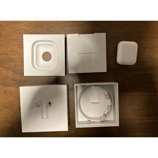 アップル(Apple)のAirPods 第二世代(ヘッドフォン/イヤフォン)