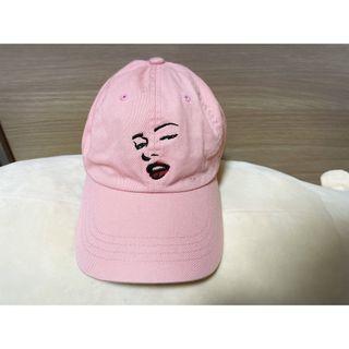 トゥエンティーフォーカラッツ(24karats)の【完売品】24 KARATS   刺繍　Beauty Spot Cap(キャップ)