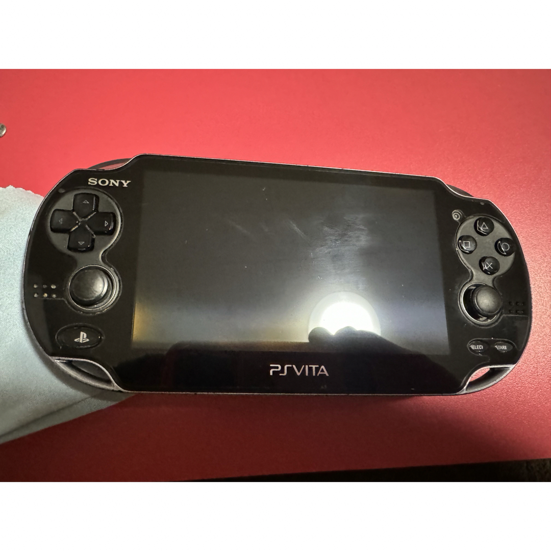 PlayStation Vita(プレイステーションヴィータ)のvita  クリスタルブラック　マイクラ　6番 エンタメ/ホビーのゲームソフト/ゲーム機本体(携帯用ゲーム機本体)の商品写真
