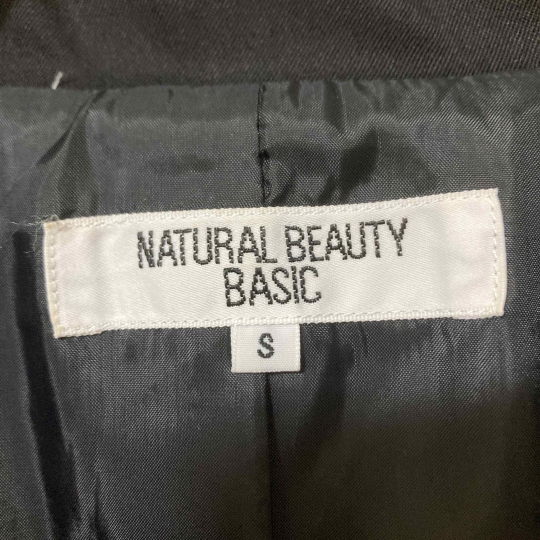 NATURAL BEAUTY BASIC(ナチュラルビューティーベーシック)のNATURAL BEAUTY BASIC テーラードジャケット サイズS 黒 レディースのジャケット/アウター(テーラードジャケット)の商品写真