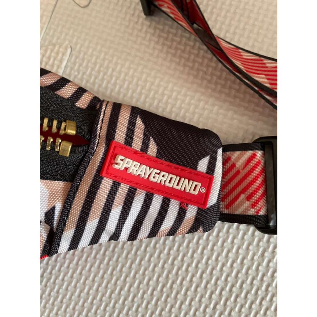 SPRAYGROUND(スプレイグラウンド)のSPRAY GROUND  ボディバッグ　バッグ　美品 メンズのバッグ(ボディーバッグ)の商品写真