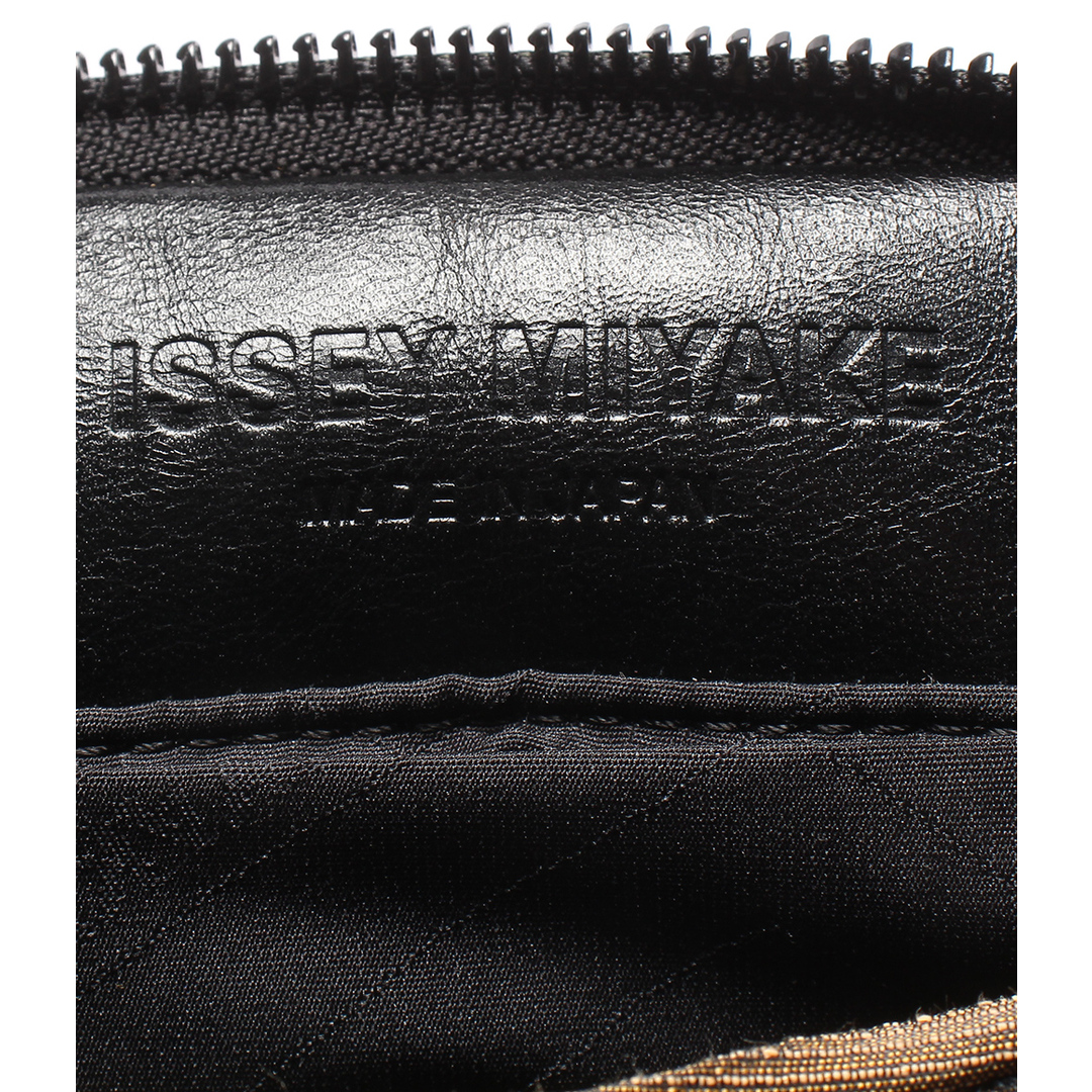 ISSEY MIYAKE(イッセイミヤケ)の美品 イッセイミヤケ ショルダーバッグ 斜め掛け レディース レディースのバッグ(ショルダーバッグ)の商品写真