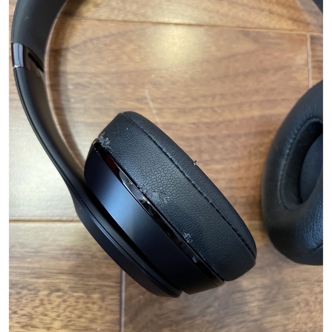 Beats by Dr Dre(ビーツバイドクタードレ)のbeats solo3  ワイヤレス　ブラック スマホ/家電/カメラのオーディオ機器(ヘッドフォン/イヤフォン)の商品写真