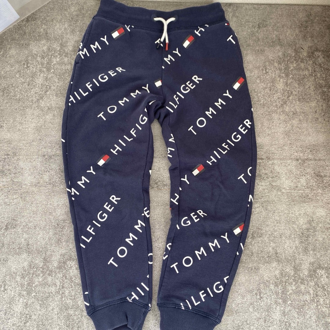 TOMMY HILFIGER(トミーヒルフィガー)の最短発送☆TOMMY HILFIGER スウェット キッズ/ベビー/マタニティのキッズ服男の子用(90cm~)(パンツ/スパッツ)の商品写真