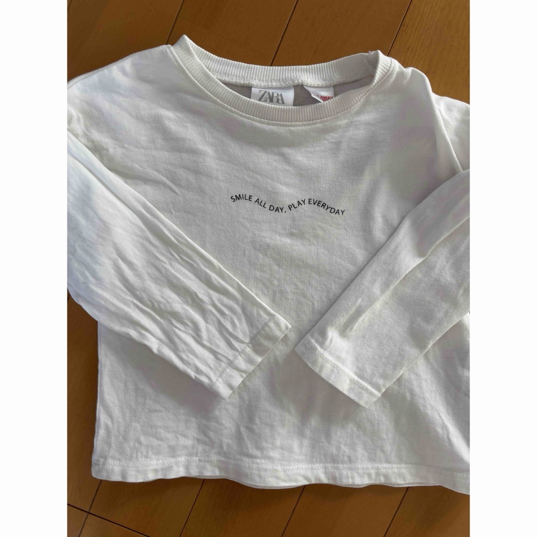 ZARA(ザラ)のZARA ベビー80サイズ　ロンT キッズ/ベビー/マタニティのベビー服(~85cm)(シャツ/カットソー)の商品写真