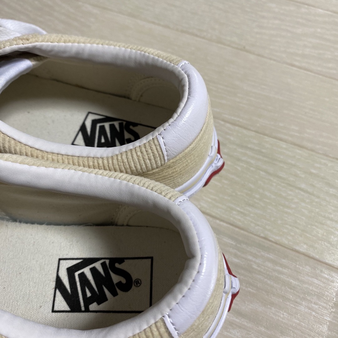 VANS(ヴァンズ)のとも様専用　レディース　vans 24センチ　👟 レディースの靴/シューズ(スニーカー)の商品写真