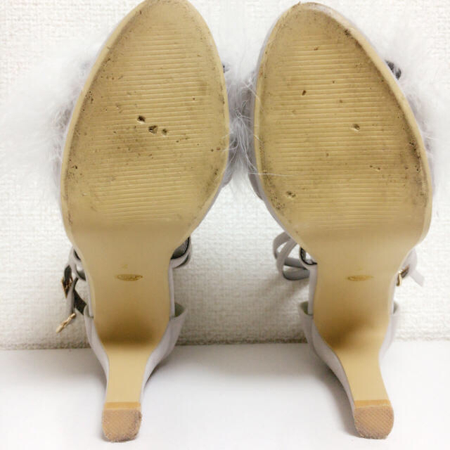 MIIA(ミーア)のMIIA フェザーミュールサンダル レディースの靴/シューズ(ミュール)の商品写真