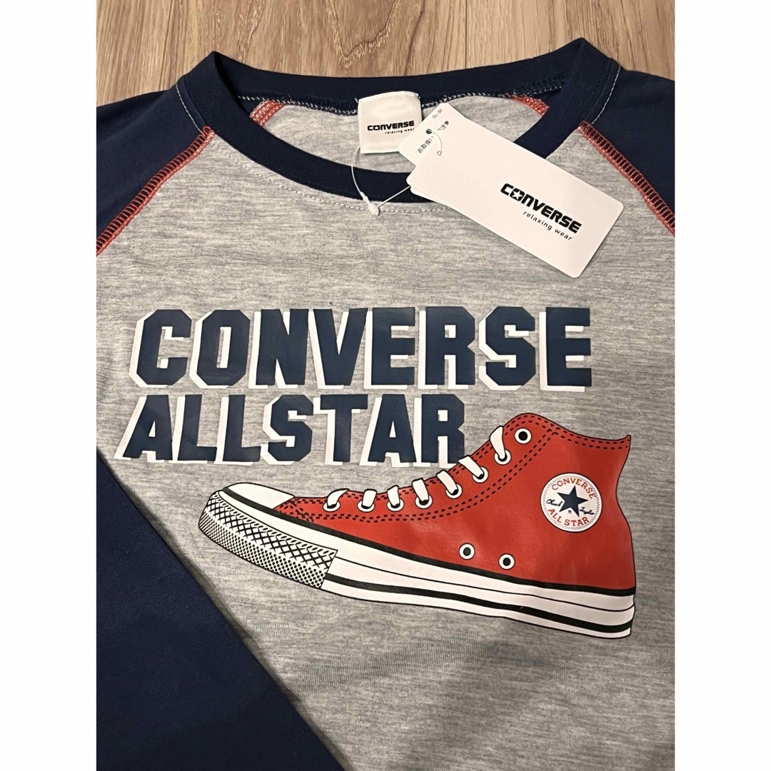 CONVERSE(コンバース)の【新品未使用品】コンバース パジャマ上下セット130サイズ ホームウェア キッズ/ベビー/マタニティのキッズ服男の子用(90cm~)(パジャマ)の商品写真