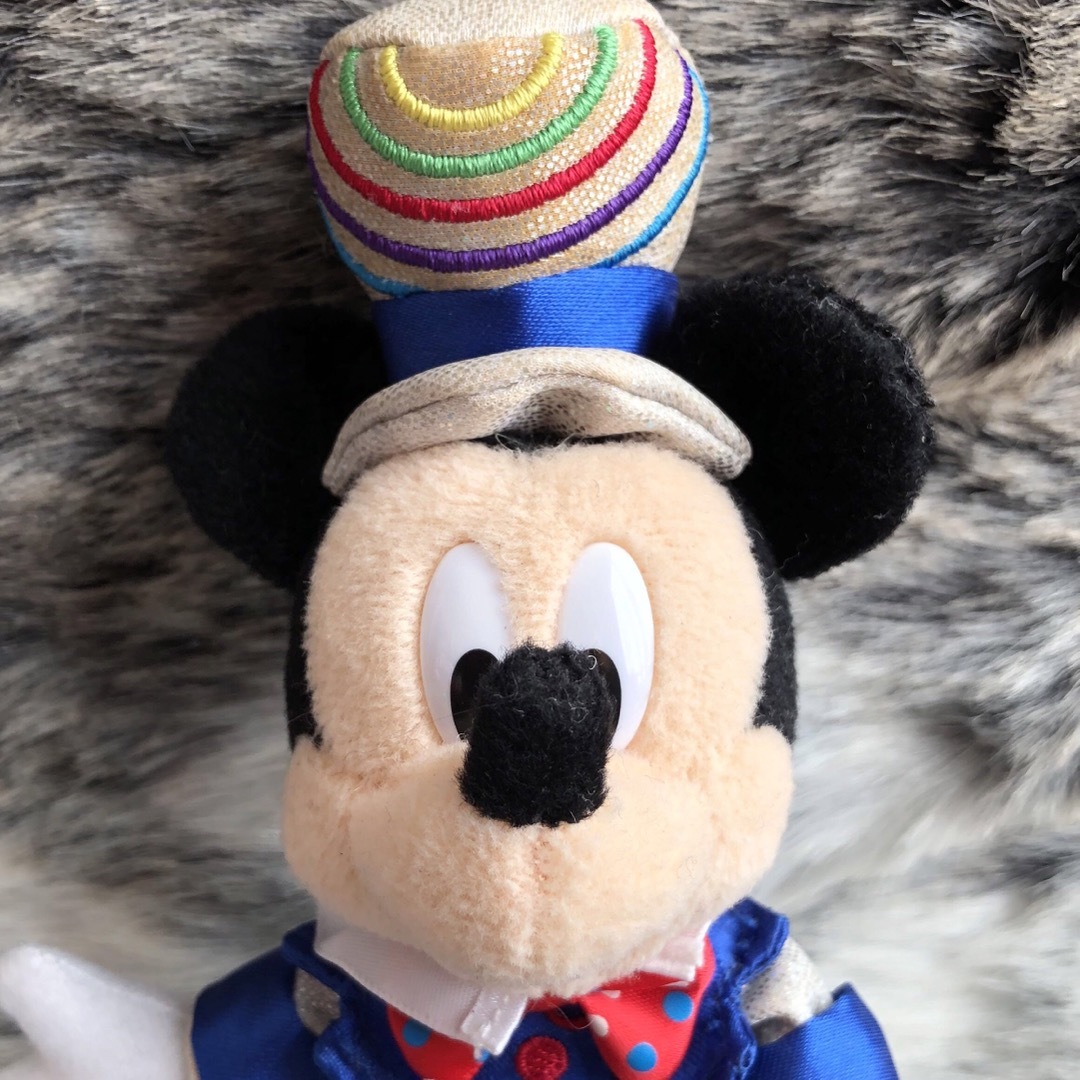 Disney(ディズニー)の【used】ぬいぐるみバッジ　ミッキー　まとめ　2010 2011 2014 エンタメ/ホビーのおもちゃ/ぬいぐるみ(ぬいぐるみ)の商品写真