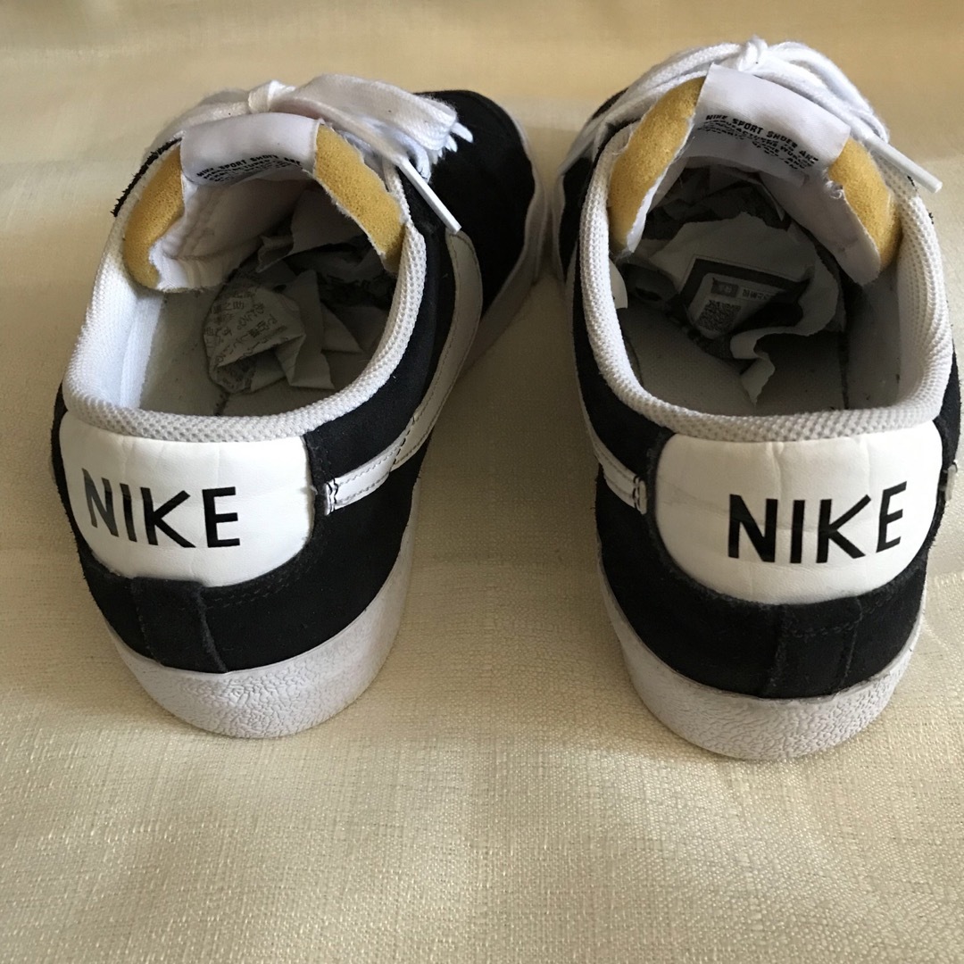 NIKE(ナイキ)のNIKE BLAZER LOW  スエード　ナノユニバース　ブレーザー  メンズの靴/シューズ(スニーカー)の商品写真