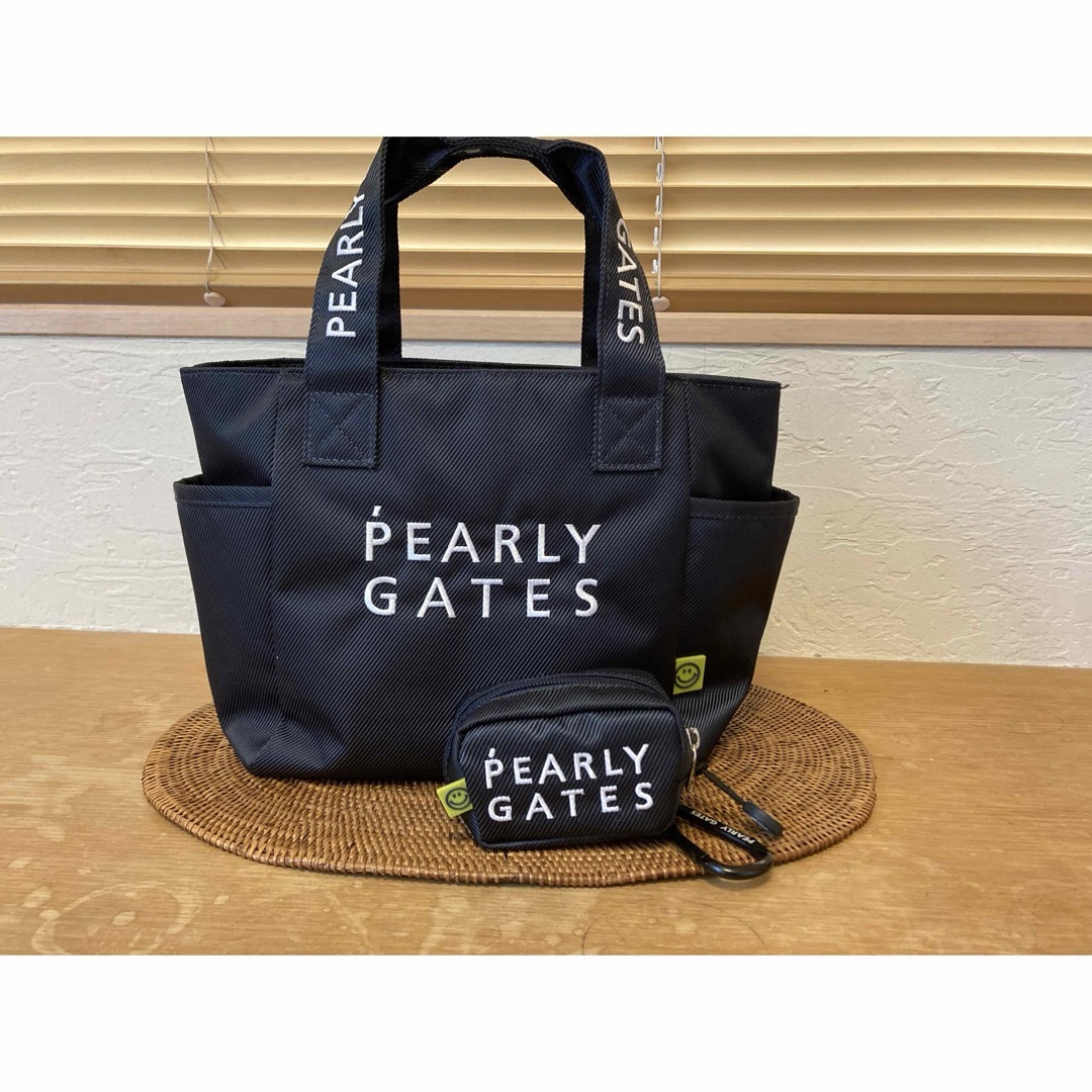 PEARLY GATES(パーリーゲイツ)のパーリーゲイツ　ラウンドバッグとボールポーチ スポーツ/アウトドアのゴルフ(バッグ)の商品写真