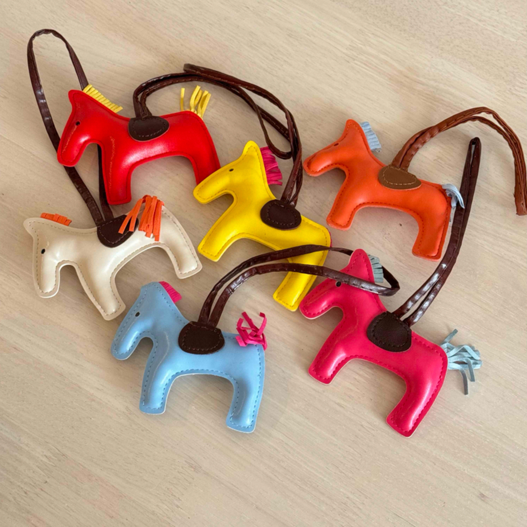 馬チャーム バッグチャーム チャーム バッグ レディースのアクセサリー(チャーム)の商品写真