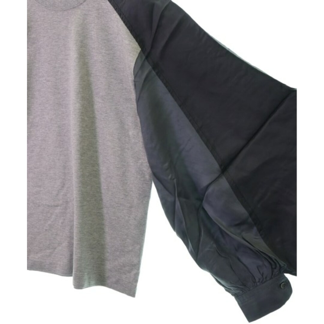 TOGA(トーガ)のTOGA トーガ Tシャツ・カットソー 36(S位) グレーx黒 【古着】【中古】 レディースのトップス(カットソー(半袖/袖なし))の商品写真