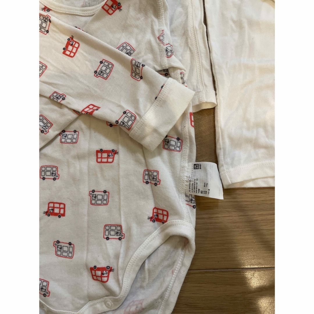UNIQLO(ユニクロ)のユニクロ　ヒートテック　80 キッズ/ベビー/マタニティのベビー服(~85cm)(肌着/下着)の商品写真