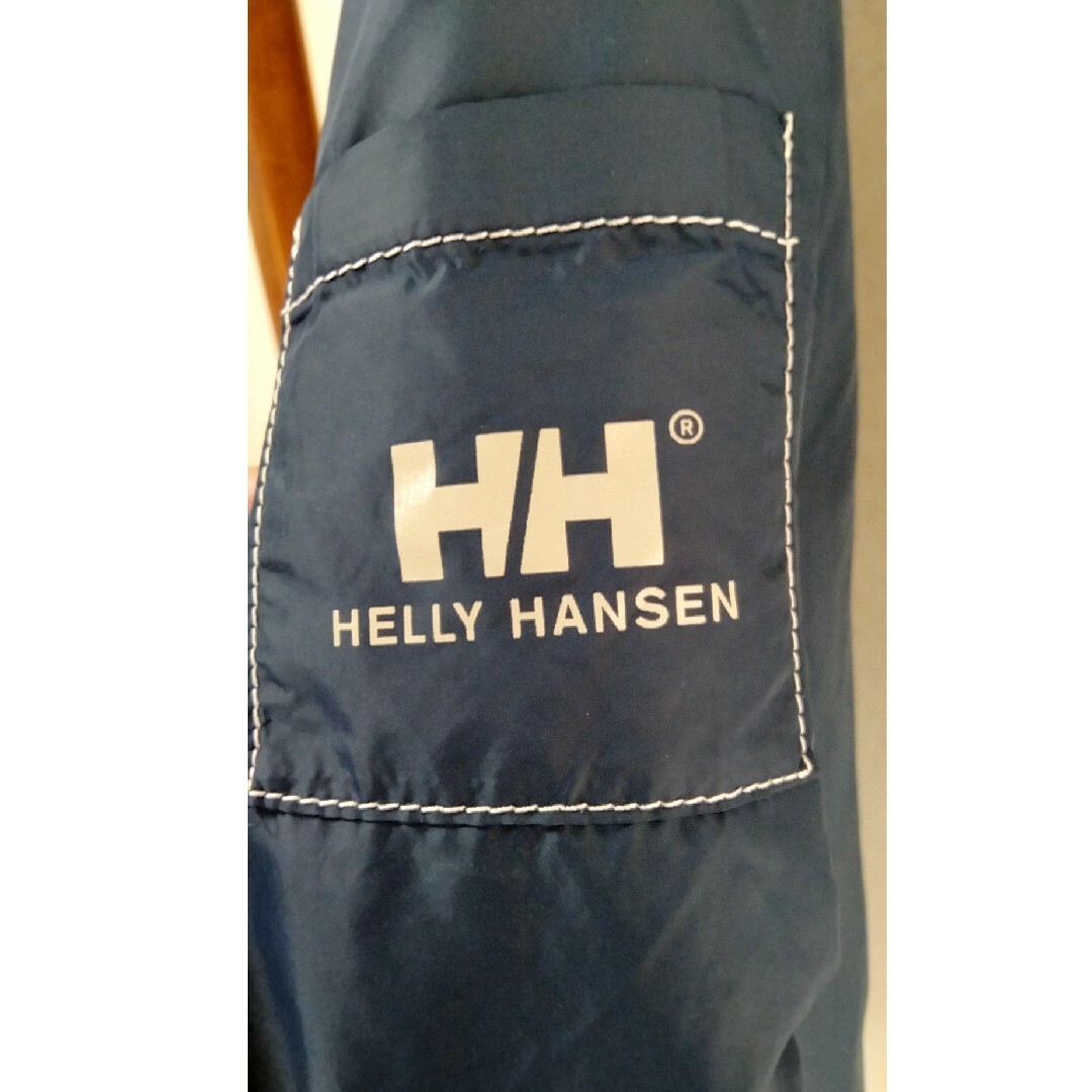 HELLY HANSEN(ヘリーハンセン)のヘリーハンセンHELLY HANSEN　メンズナイロンアウター　紺色　 ヴィンテ メンズのジャケット/アウター(ナイロンジャケット)の商品写真