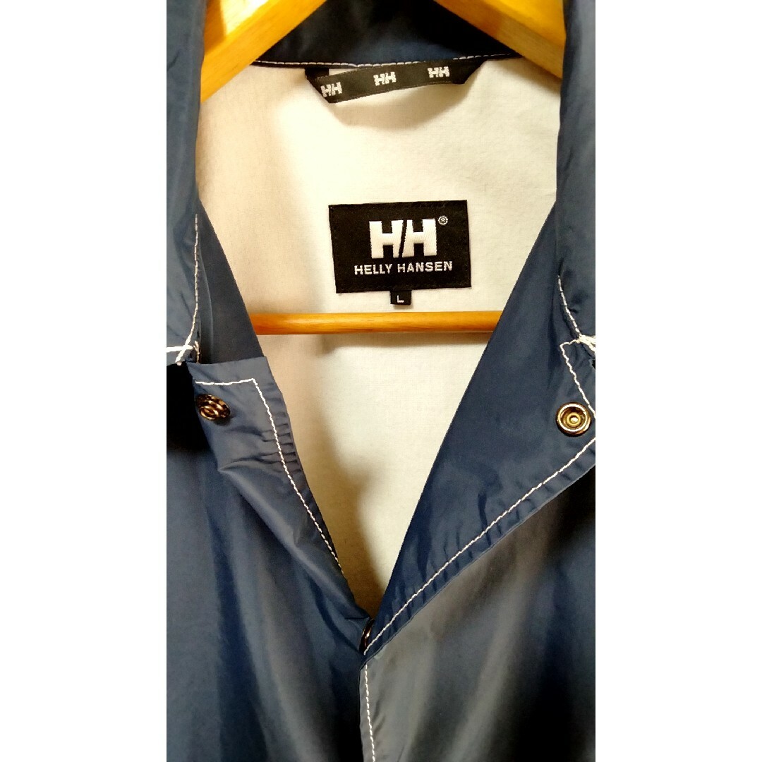 HELLY HANSEN(ヘリーハンセン)のヘリーハンセンHELLY HANSEN　メンズナイロンアウター　紺色　 ヴィンテ メンズのジャケット/アウター(ナイロンジャケット)の商品写真