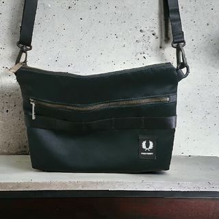 フレッドペリー(FRED PERRY)の【即日発送】FRED PERRY　フレッドペリー　サコッシュ　タータンチェック(ショルダーバッグ)